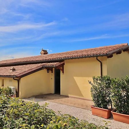 Agriturismo Fiordaliso Trevi Exterior photo