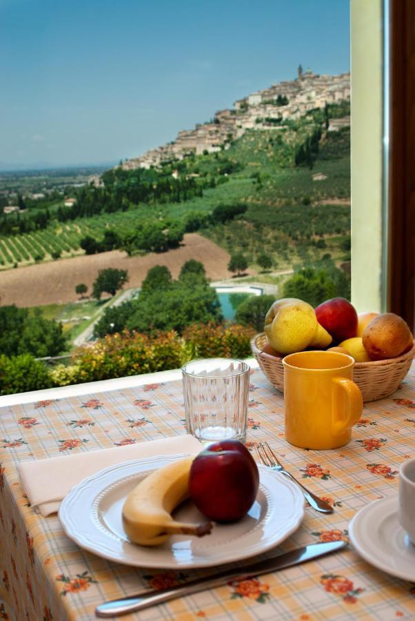 Agriturismo Fiordaliso Trevi Exterior photo
