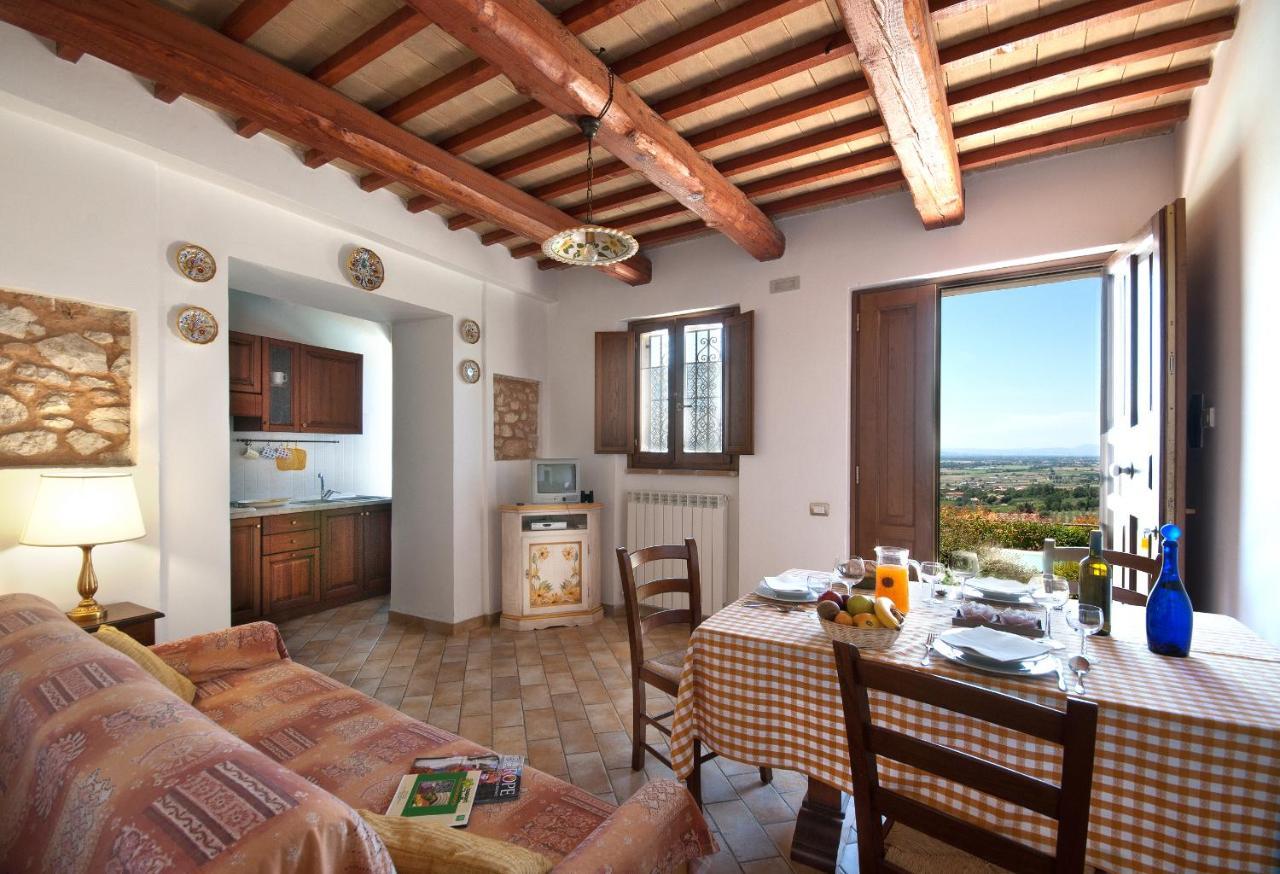 Agriturismo Fiordaliso Trevi Exterior photo